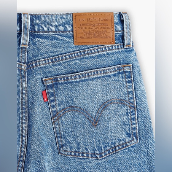 Levi’s Wedgie Straight Jeans- 26”W - Picture 6 of 9